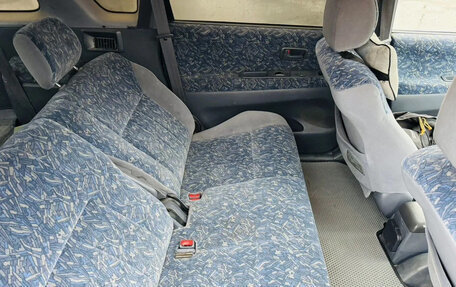 Toyota Ipsum II, 1996 год, 400 000 рублей, 5 фотография