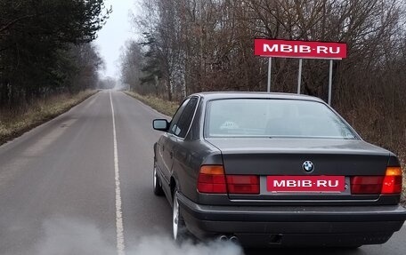 BMW 5 серия, 1991 год, 700 000 рублей, 3 фотография