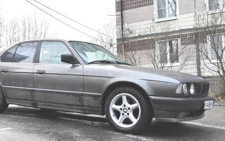 BMW 5 серия, 1991 год, 700 000 рублей, 6 фотография