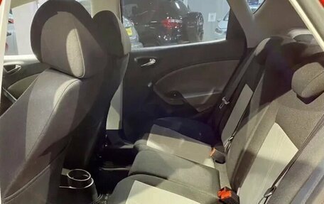 SEAT Ibiza IV рестайлинг 2, 2012 год, 755 000 рублей, 13 фотография