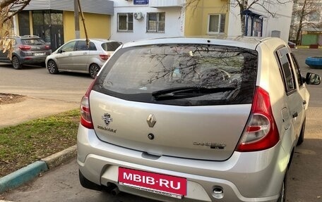 Renault Sandero I, 2013 год, 749 000 рублей, 5 фотография