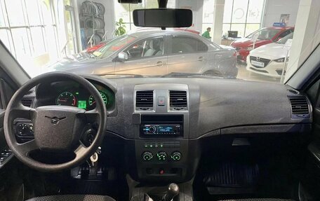 ЛуАЗ Patriot, 2015 год, 885 000 рублей, 20 фотография