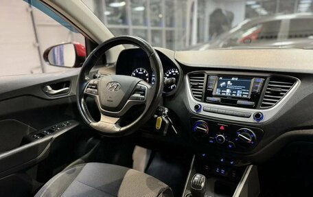 Hyundai Solaris II рестайлинг, 2018 год, 1 085 000 рублей, 22 фотография