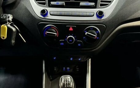 Hyundai Solaris II рестайлинг, 2018 год, 1 085 000 рублей, 24 фотография