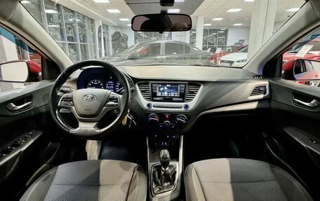 Hyundai Solaris II рестайлинг, 2018 год, 1 085 000 рублей, 20 фотография