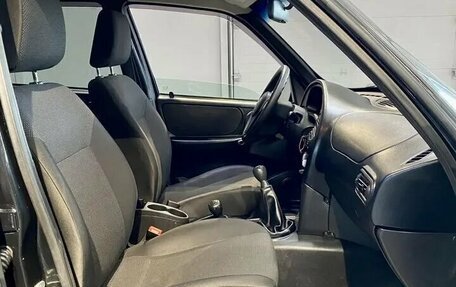 Chevrolet Niva I рестайлинг, 2017 год, 785 000 рублей, 15 фотография