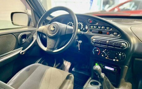 Chevrolet Niva I рестайлинг, 2017 год, 785 000 рублей, 27 фотография