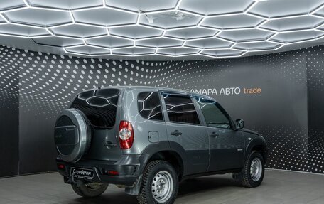 Chevrolet Niva I рестайлинг, 2018 год, 750 000 рублей, 2 фотография
