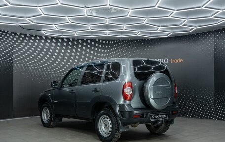 Chevrolet Niva I рестайлинг, 2018 год, 750 000 рублей, 4 фотография