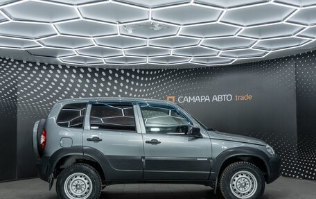 Chevrolet Niva I рестайлинг, 2018 год, 750 000 рублей, 5 фотография