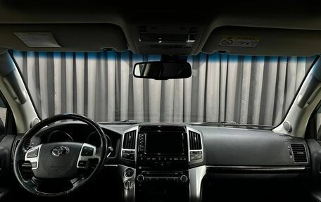 Toyota Land Cruiser 200, 2014 год, 4 049 900 рублей, 19 фотография