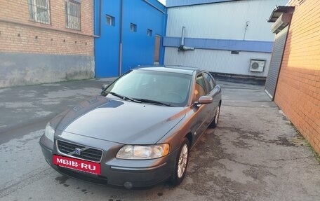 Volvo S60 III, 2004 год, 790 000 рублей, 2 фотография