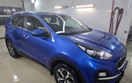 KIA Sportage IV рестайлинг, 2021 год, 2 500 000 рублей, 3 фотография