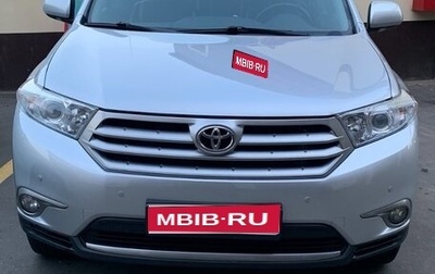 Toyota Highlander III, 2011 год, 2 350 000 рублей, 1 фотография