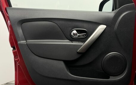 Renault Sandero II рестайлинг, 2015 год, 850 000 рублей, 16 фотография