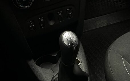 Renault Sandero II рестайлинг, 2015 год, 850 000 рублей, 21 фотография