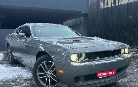 Dodge Challenger III рестайлинг 2, 2019 год, 3 400 000 рублей, 2 фотография