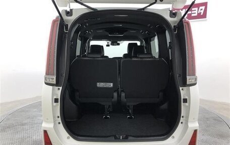 Toyota Noah III, 2021 год, 2 460 911 рублей, 7 фотография