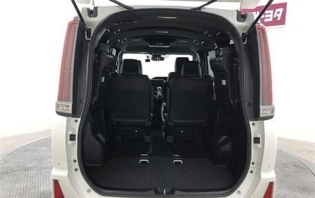 Toyota Noah III, 2021 год, 2 460 911 рублей, 8 фотография