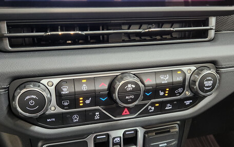 Jeep Wrangler, 2024 год, 6 700 000 рублей, 13 фотография