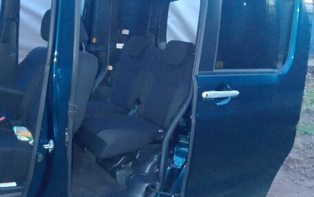 Toyota Pixis Mega, 2020 год, 1 430 000 рублей, 5 фотография