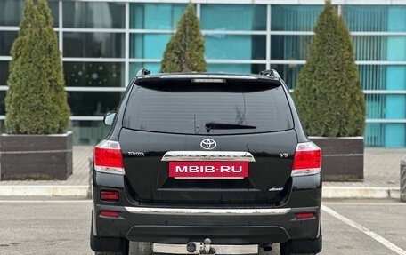 Toyota Highlander III, 2011 год, 1 975 000 рублей, 5 фотография