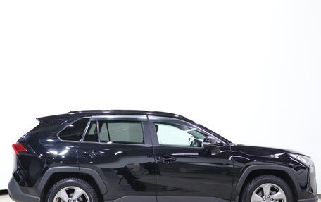 Toyota RAV4, 2019 год, 2 780 000 рублей, 4 фотография