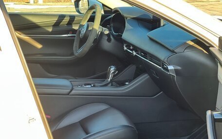 Mazda 3, 2021 год, 2 150 000 рублей, 22 фотография