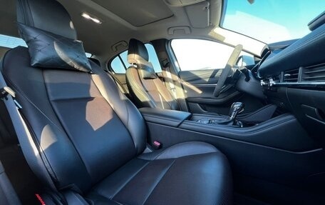 Mazda 3, 2021 год, 2 150 000 рублей, 24 фотография