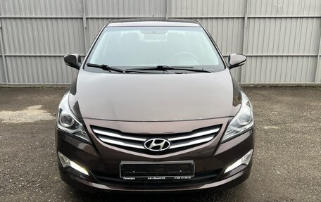 Hyundai Solaris II рестайлинг, 2015 год, 880 000 рублей, 4 фотография