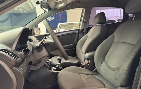 Hyundai Solaris II рестайлинг, 2016 год, 899 000 рублей, 23 фотография