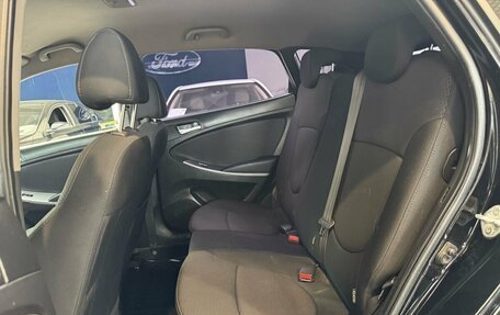 Hyundai Solaris II рестайлинг, 2016 год, 899 000 рублей, 24 фотография