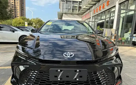 Toyota Camry, 2025 год, 3 650 000 рублей, 2 фотография