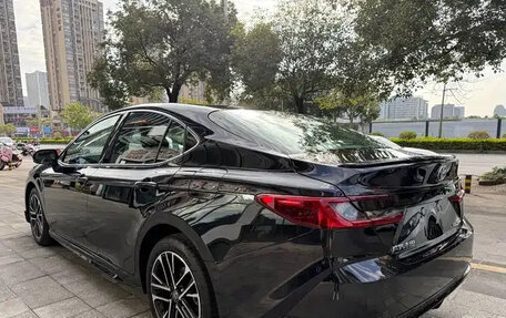 Toyota Camry, 2025 год, 3 650 000 рублей, 4 фотография