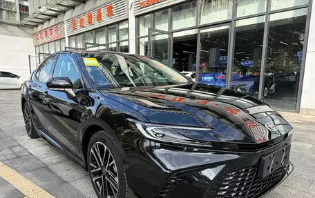 Toyota Camry, 2025 год, 3 650 000 рублей, 6 фотография