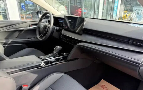 Toyota Camry, 2025 год, 3 650 000 рублей, 10 фотография