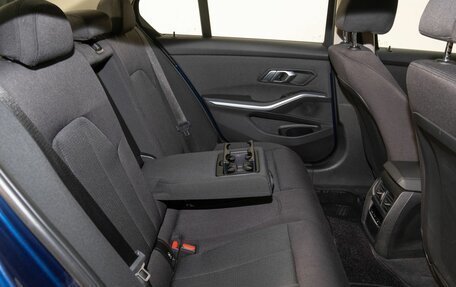 BMW 3 серия, 2019 год, 3 040 000 рублей, 8 фотография