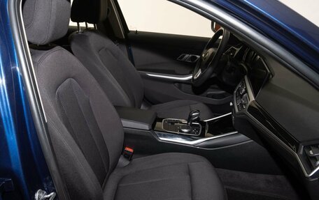 BMW 3 серия, 2019 год, 3 040 000 рублей, 7 фотография