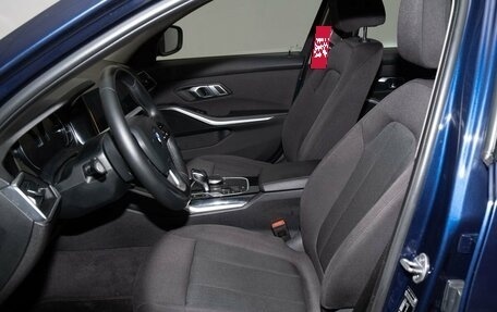 BMW 3 серия, 2019 год, 3 040 000 рублей, 5 фотография