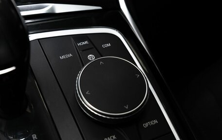 BMW 3 серия, 2019 год, 3 040 000 рублей, 13 фотография