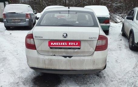 Skoda Rapid I, 2015 год, 315 000 рублей, 2 фотография