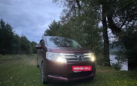 Honda Stepwgn IV, 2014 год, 1 580 000 рублей, 3 фотография