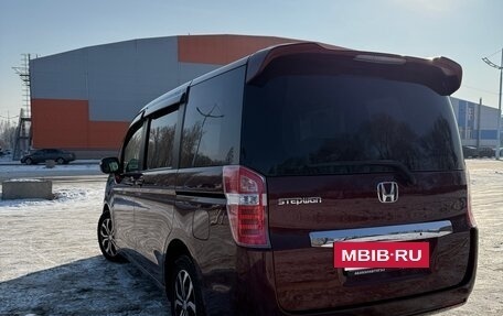 Honda Stepwgn IV, 2014 год, 1 580 000 рублей, 11 фотография