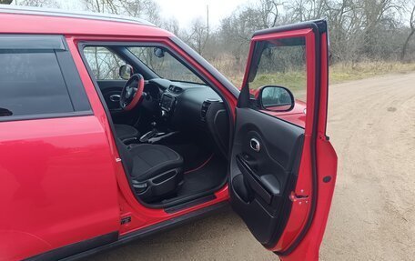 KIA Soul II рестайлинг, 2015 год, 1 300 000 рублей, 2 фотография