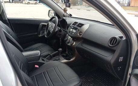 Toyota RAV4, 2010 год, 1 300 000 рублей, 8 фотография