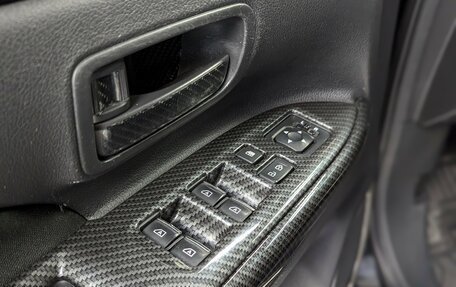 Mitsubishi Outlander III рестайлинг 3, 2018 год, 1 999 000 рублей, 19 фотография