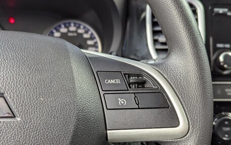 Mitsubishi Outlander III рестайлинг 3, 2018 год, 1 999 000 рублей, 21 фотография