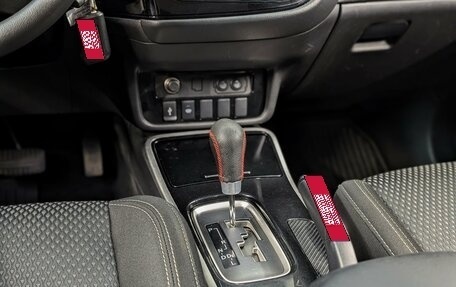 Mitsubishi Outlander III рестайлинг 3, 2018 год, 1 999 000 рублей, 18 фотография