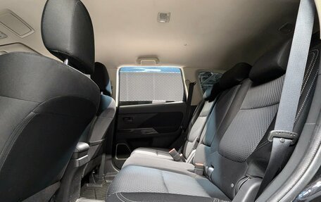 Mitsubishi Outlander III рестайлинг 3, 2018 год, 1 999 000 рублей, 31 фотография