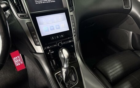 Infiniti Q50 I рестайлинг, 2015 год, 1 550 000 рублей, 14 фотография